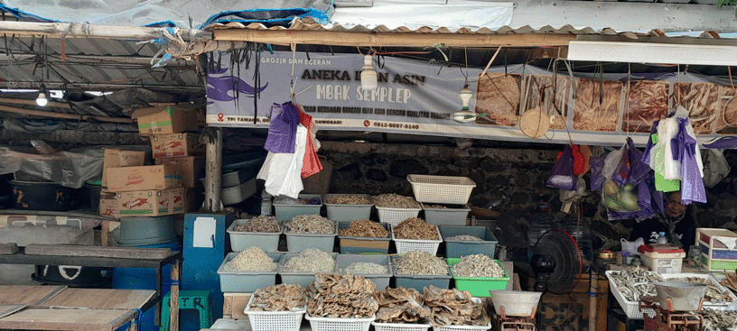 2024 | Toko Ikan Asin di Pasar Ikan Tawang