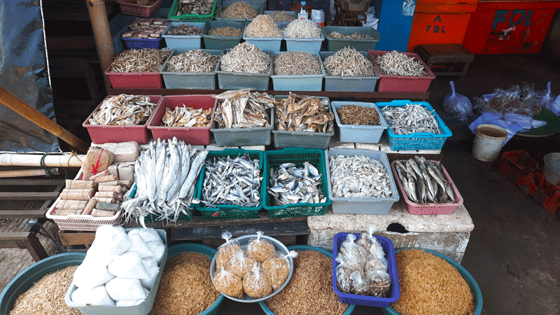 2025 | Produk Bahari Kering di Pasar Tawang